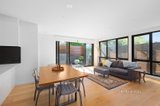 https://images.listonce.com.au/custom/160x/listings/1043-faulkner-street-bentleigh-vic-3204/511/01019511_img_02.jpg?7nUfaPeeNlk