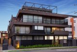 https://images.listonce.com.au/custom/160x/listings/10447-ormond-esplanade-elwood-vic-3184/982/01794982_img_05.jpg?VEJu357W9hs