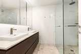 https://images.listonce.com.au/custom/160x/listings/10447-ormond-esplanade-elwood-vic-3184/982/01794982_img_06.jpg?kh3BaW9j8Po