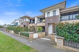 https://images.listonce.com.au/custom/160x/listings/10464-beach-road-beaumaris-vic-3193/355/01659355_img_01.jpg?Nc67n2UhFKY