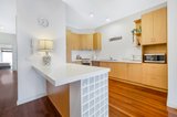https://images.listonce.com.au/custom/160x/listings/10464-beach-road-beaumaris-vic-3193/355/01659355_img_04.jpg?Kh3I41a9nFE
