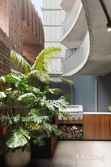 https://images.listonce.com.au/custom/160x/listings/10468-cambridge-street-collingwood-vic-3066/361/01951361_img_02.jpg?m-zuYxs-bk8