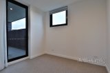 https://images.listonce.com.au/custom/160x/listings/104777-doncaster-road-doncaster-vic-3108/240/01580240_img_03.jpg?TmyiqOmYKp0