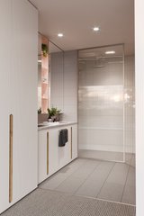 https://images.listonce.com.au/custom/160x/listings/1049-johnson-street-reservoir-vic-3073/179/00838179_img_05.jpg?NqLXNG-qWLg