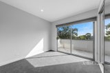 https://images.listonce.com.au/custom/160x/listings/10498-500-waterdale-road-heidelberg-west-vic-3081/755/01895755_img_05.jpg?6OATaRkf4qI