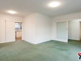 https://images.listonce.com.au/custom/160x/listings/104a-anderson-street-lilydale-vic-3140/865/01524865_img_07.jpg?25pemKiPbNY