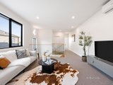 https://images.listonce.com.au/custom/160x/listings/104a-beverley-street-doncaster-east-vic-3109/945/01691945_img_06.jpg?yUIVM5Dy178
