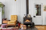 https://images.listonce.com.au/custom/160x/listings/105-castlemaine-street-fryerstown-vic-3451/244/01989244_img_05.jpg?dvrW0TqS_YE