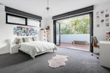 https://images.listonce.com.au/custom/160x/listings/105-mountain-view-parade-rosanna-vic-3084/670/01703670_img_10.jpg?FYiYhliH0e4