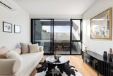 https://images.listonce.com.au/custom/160x/listings/10512-14-quinns-road-bentleigh-east-vic-3165/672/01967672_img_04.jpg?vgUrkYg92bs