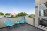 https://images.listonce.com.au/custom/160x/listings/10520-hampton-street-hampton-vic-3188/344/01466344_img_08.jpg?qcVPknDKZ1w