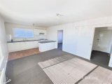 https://images.listonce.com.au/custom/160x/listings/1053-woolton-avenue-thornbury-vic-3071/043/01773043_img_01.jpg?fL7sSjtl4es