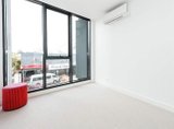 https://images.listonce.com.au/custom/160x/listings/105427-hampton-street-hampton-vic-3188/332/01832332_img_05.jpg?O-1YnGiSO00