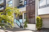 https://images.listonce.com.au/custom/160x/listings/10558-queens-parade-fitzroy-north-vic-3068/374/01622374_img_11.jpg?8VBc92WYNnk