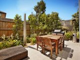 https://images.listonce.com.au/custom/160x/listings/10595-ormond-road-elwood-vic-3184/519/01793519_img_02.jpg?qgiLCsVG9eU