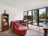 https://images.listonce.com.au/custom/160x/listings/10595-ormond-road-elwood-vic-3184/519/01793519_img_08.jpg?RENSUbuAxVM