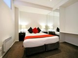 https://images.listonce.com.au/custom/160x/listings/10599-abeckett-street-melbourne-vic-3000/373/01087373_img_02.jpg?NE7grYyqQds