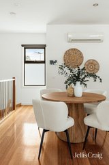 https://images.listonce.com.au/custom/160x/listings/105b-st-david-street-thornbury-vic-3071/699/01988699_img_11.jpg?_R_bhymBKIc