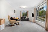 https://images.listonce.com.au/custom/160x/listings/106-duke-street-castlemaine-vic-3450/398/01310398_img_05.jpg?cs1kOHghG8s