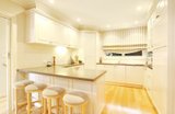 https://images.listonce.com.au/custom/160x/listings/106-mountain-view-parade-rosanna-vic-3084/039/01811039_img_02.jpg?7S2IhFqc2G4