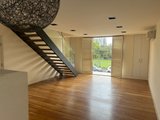 https://images.listonce.com.au/custom/160x/listings/106-station-street-port-melbourne-vic-3207/251/01809251_img_10.jpg?bRiNTicMjzg