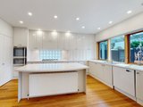 https://images.listonce.com.au/custom/160x/listings/106-the-boulevard-aberfeldie-vic-3040/336/01608336_img_02.jpg?373Gpm3KhRg