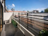 https://images.listonce.com.au/custom/160x/listings/1061-stanley-street-west-melbourne-vic-3003/653/00391653_img_05.jpg?U9UeRG_r8gk