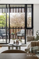 https://images.listonce.com.au/custom/160x/listings/1061-westley-avenue-ivanhoe-vic-3079/278/01947278_img_11.jpg?lc8rRLoX8vM