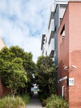 https://images.listonce.com.au/custom/160x/listings/10618-tanner-street-richmond-vic-3121/765/00969765_img_12.jpg?J4oAE23rH6c