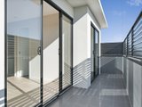 https://images.listonce.com.au/custom/160x/listings/106332-neerim-road-carnegie-vic-3163/003/01905003_img_08.jpg?kZuWPVZLFns