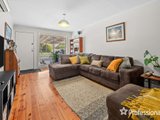 https://images.listonce.com.au/custom/160x/listings/1065-hewish-road-croydon-vic-3136/024/01526024_img_03.jpg?r7T-W6C3Qg4