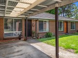 https://images.listonce.com.au/custom/160x/listings/1065-hewish-road-croydon-vic-3136/024/01526024_img_11.jpg?W8XSjrDhzu0