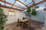 https://images.listonce.com.au/custom/160x/listings/107-albert-street-port-melbourne-vic-3207/571/01445571_img_07.jpg?m_ikz1oxNVw