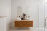 https://images.listonce.com.au/custom/160x/listings/107-clyde-street-thornbury-vic-3071/092/01901092_img_16.jpg?vooaZpyZJMY