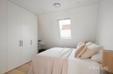https://images.listonce.com.au/custom/160x/listings/107-clyde-street-thornbury-vic-3071/092/01901092_img_17.jpg?ZwexqXVk7RA