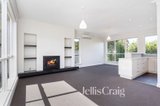 https://images.listonce.com.au/custom/160x/listings/107-cole-street-williamstown-vic-3016/182/01862182_img_03.jpg?83Sbvd9wuqw