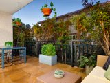 https://images.listonce.com.au/custom/160x/listings/107-esplanade-east-port-melbourne-vic-3207/036/01090036_img_05.jpg?B8vaR-gS3CE