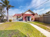 https://images.listonce.com.au/custom/160x/listings/107-glass-street-essendon-vic-3040/920/01810920_img_05.jpg?gyCIWnZAEiA