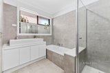 https://images.listonce.com.au/custom/160x/listings/107-lawrence-road-mount-waverley-vic-3149/747/01741747_img_13.jpg?Ywn42y1HsMQ