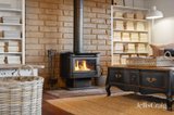 https://images.listonce.com.au/custom/160x/listings/107-mcadams-lane-moonambel-vic-3478/625/01947625_img_27.jpg?s3wsh69GHEY