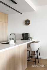 https://images.listonce.com.au/custom/160x/listings/107245-st-georges-road-northcote-vic-3070/958/01908958_img_11.jpg?7443IBAlzwU