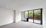 https://images.listonce.com.au/custom/160x/listings/10795-ormond-road-elwood-vic-3184/590/01952590_img_02.jpg?A0kG-m1WqOQ