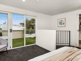 https://images.listonce.com.au/custom/160x/listings/108-graham-street-port-melbourne-vic-3207/171/01087171_img_06.jpg?8BQeDCPi_oY