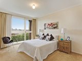 https://images.listonce.com.au/custom/160x/listings/10840-toorak-road-hawthorn-east-vic-3123/438/00829438_img_06.jpg?eGtKAjElrro