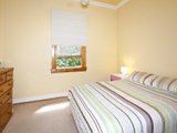 https://images.listonce.com.au/custom/160x/listings/109-garden-street-east-geelong-vic-3219/226/01699226_img_14.jpg?n0AvaljrnDs