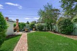 https://images.listonce.com.au/custom/160x/listings/109-pembroke-road-mooroolbark-vic-3138/634/01592634_img_12.jpg?zyms0sr8HDs