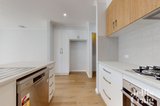 https://images.listonce.com.au/custom/160x/listings/109-the-crescent-kensington-vic-3031/281/01621281_img_08.jpg?V3nKDIPua98