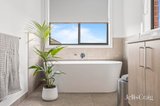 https://images.listonce.com.au/custom/160x/listings/109-wedgetail-drive-winter-valley-vic-3358/002/01817002_img_15.jpg?oCmarxSl8iI