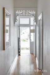 https://images.listonce.com.au/custom/160x/listings/109-york-street-prahran-vic-3181/351/01809351_img_05.jpg?x_YgDz4cpco