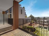 https://images.listonce.com.au/custom/160x/listings/1091-red-hill-terrace-doncaster-east-vic-3109/170/00935170_img_07.jpg?xzI06JaweUA